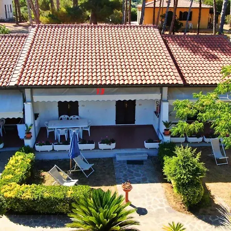 Baia Delle Grazie Aparthotel Casa Morcone