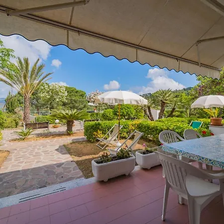 Baia Delle Grazie Appart hôtel Casa Morcone