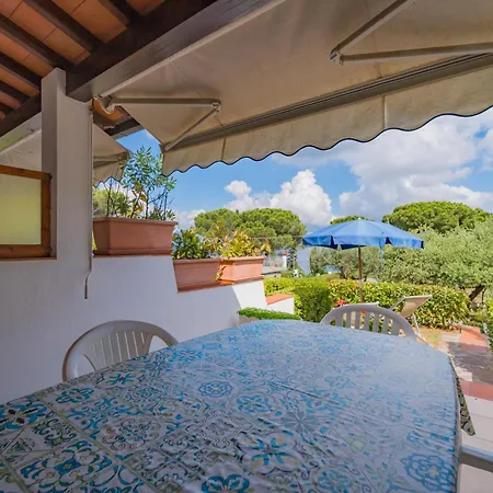 Aparthotel Baia Delle Grazie