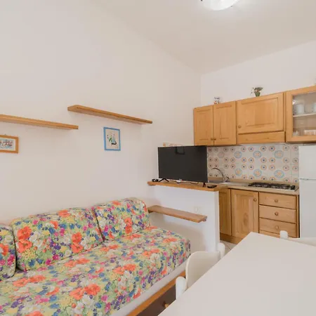Aparthotel Baia Delle Grazie Casa Morcone
