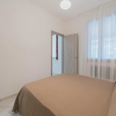 Aparthotel Baia Delle Grazie Casa Morcone